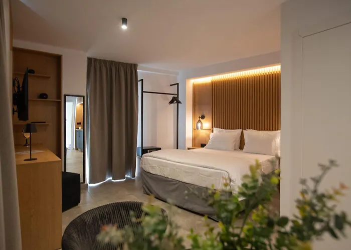Griffin Suites