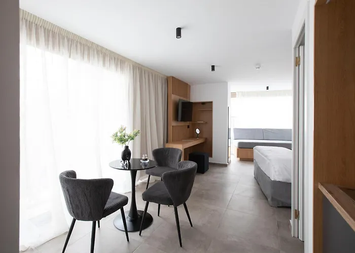 Griffin Suites